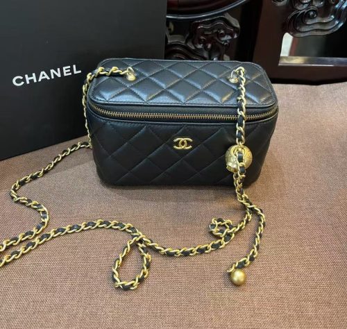 Click to view full screen Chanel CC Dynasty Vanity Case Small Black Quilted Lambskin Leather Gold Hardware photo review